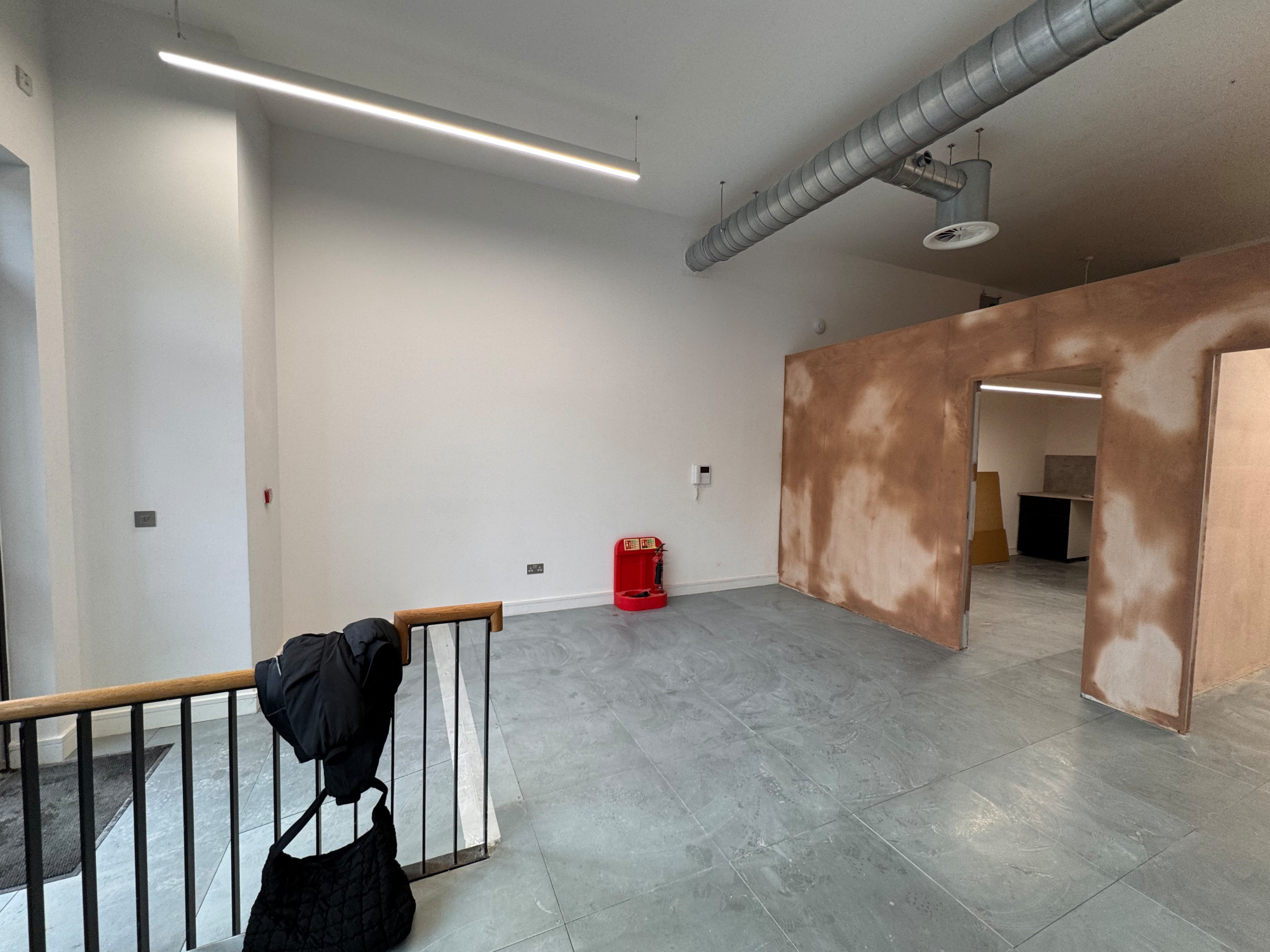 Alien Aesthetics Clinic — image 1