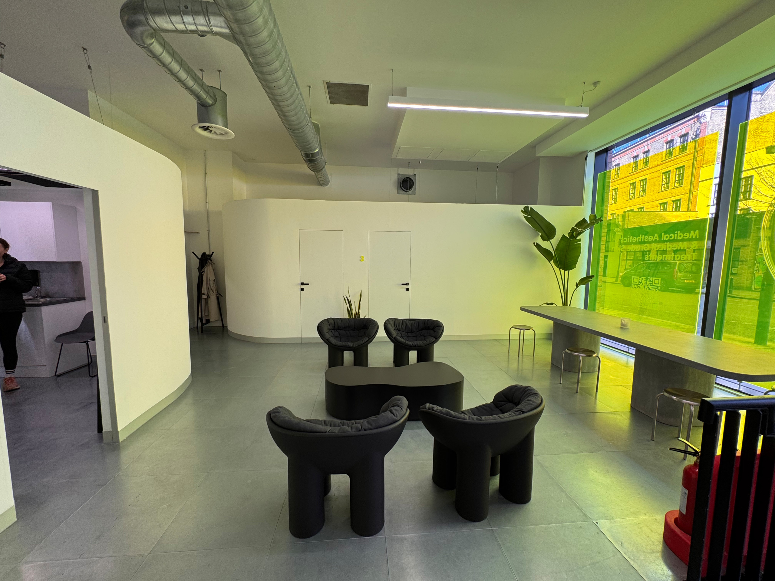Alien Aesthetics Clinic — image 3