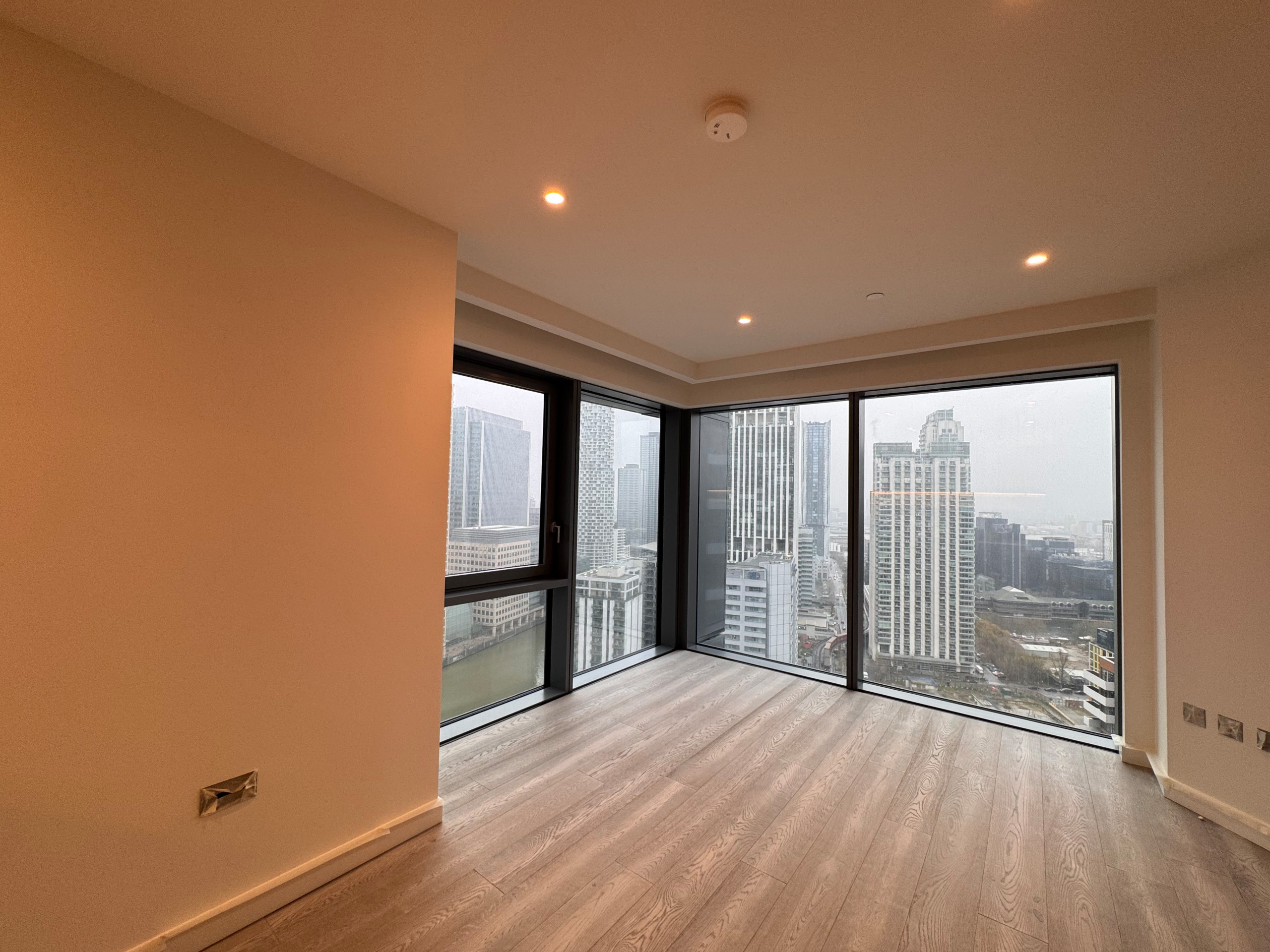 Private Studio – Contemporary Finish — image 5